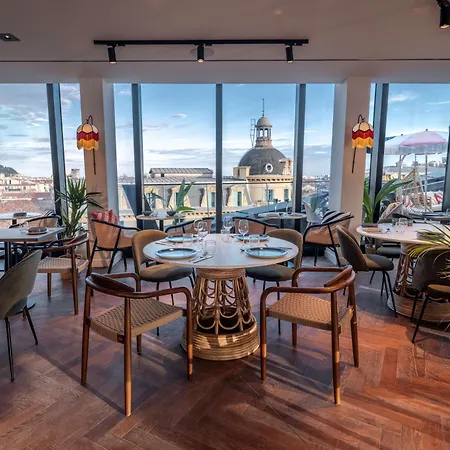 Doubletree By Hilton Centre Iconic Hotell 4*
