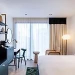 Doubletree By Hilton Centre Iconic Hotell