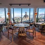 Doubletree By Hilton Centre Iconic Hotel 4*