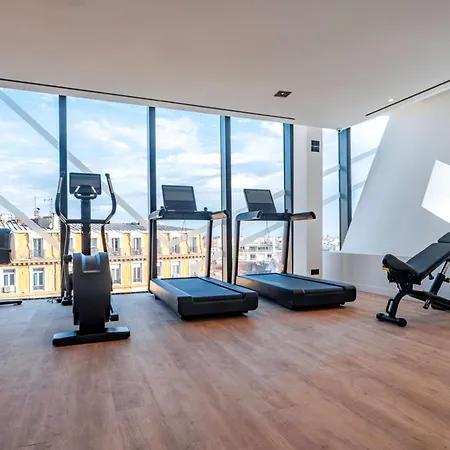 Hotel Doubletree By Hilton Centre Iconic 4*