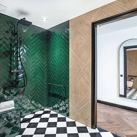 Doubletree By Hilton Centre Iconic 4* Nice