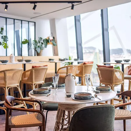 Doubletree By Hilton Centre Iconic 4* Nice