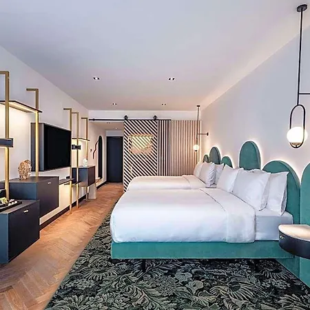 Doubletree By Hilton Centre Iconic ニース