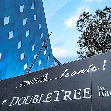 Doubletree By Hilton Centre Iconic ホテル 4*
