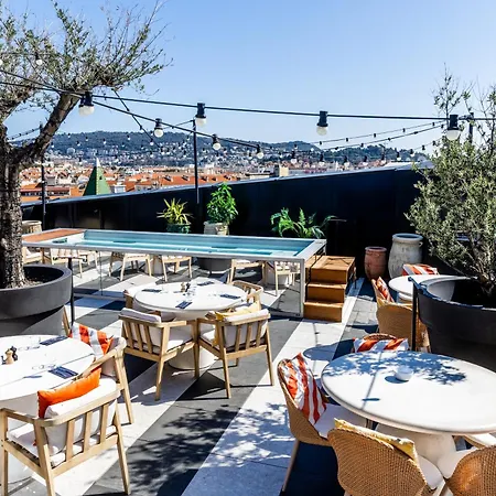 Doubletree By Hilton Centre Iconic Hotell 4*
