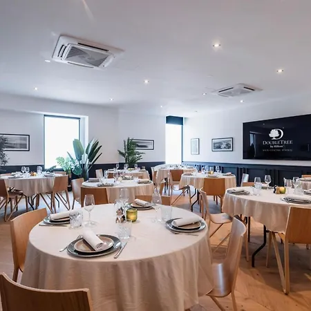 Doubletree By Hilton Centre Iconic Hotel 4*