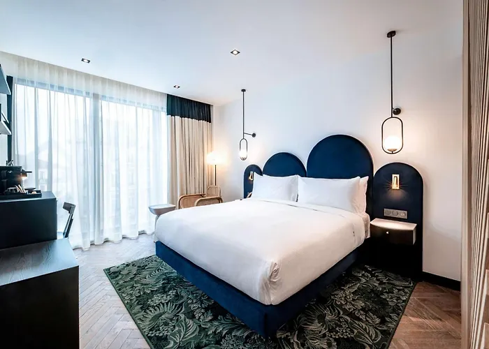 فندق Doubletree By Hilton Centre Iconic نيس