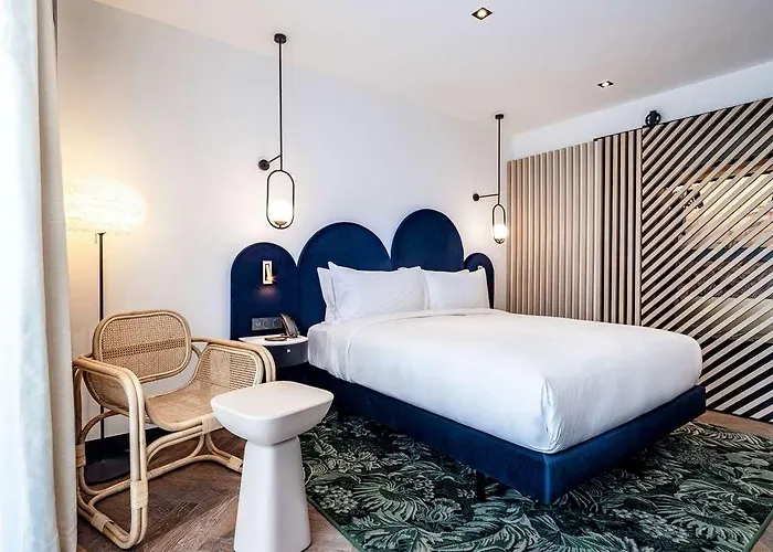 Doubletree By Hilton Centre Iconic فندق نيس