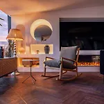 Doubletree By Hilton Centre Iconic Ξενοδοχείο