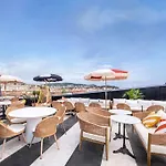 Doubletree By Hilton Centre Iconic Ξενοδοχείο