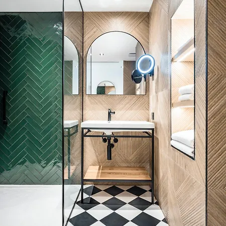 Doubletree By Hilton Centre Iconic 酒店 尼斯