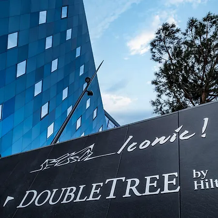 Doubletree By Hilton Centre Iconic