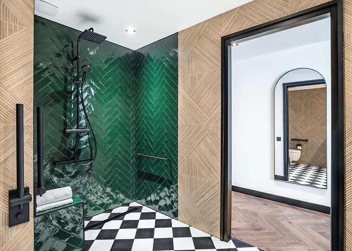 Doubletree By Hilton Centre Iconic 4* Nice