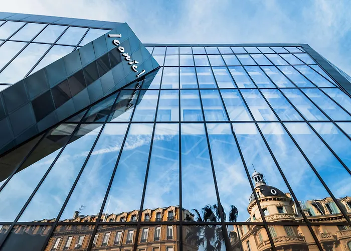 Doubletree By Hilton Centre Iconic Nice