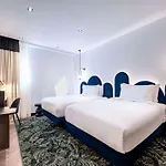Hotel Doubletree By Hilton Centre Iconic 4*