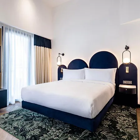 Otel Doubletree By Hilton Centre Iconic